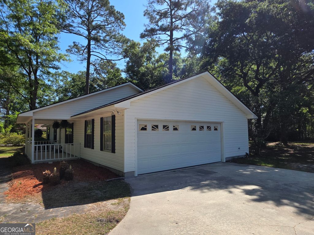 Photo of 622 Plantation Drive, Rincon, GA 31326 (MLS # 10733375)