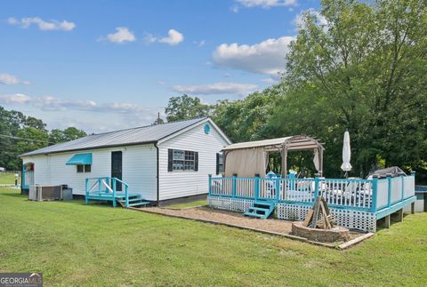 A home in Rossville