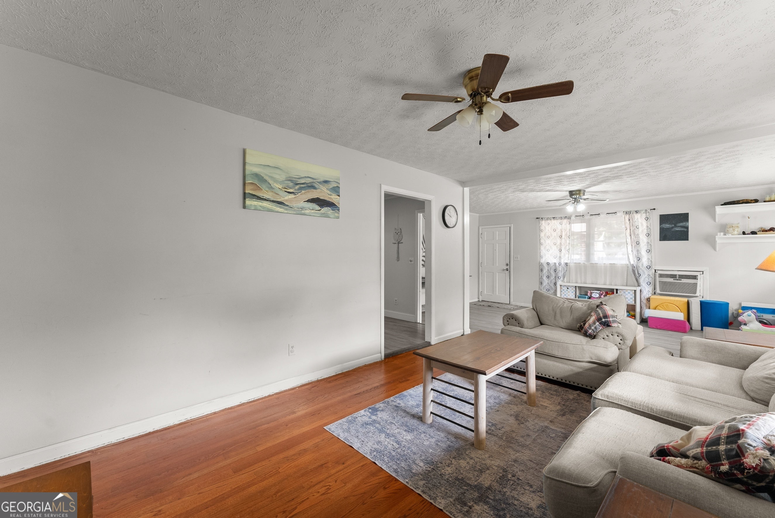 157 Glendale HTS