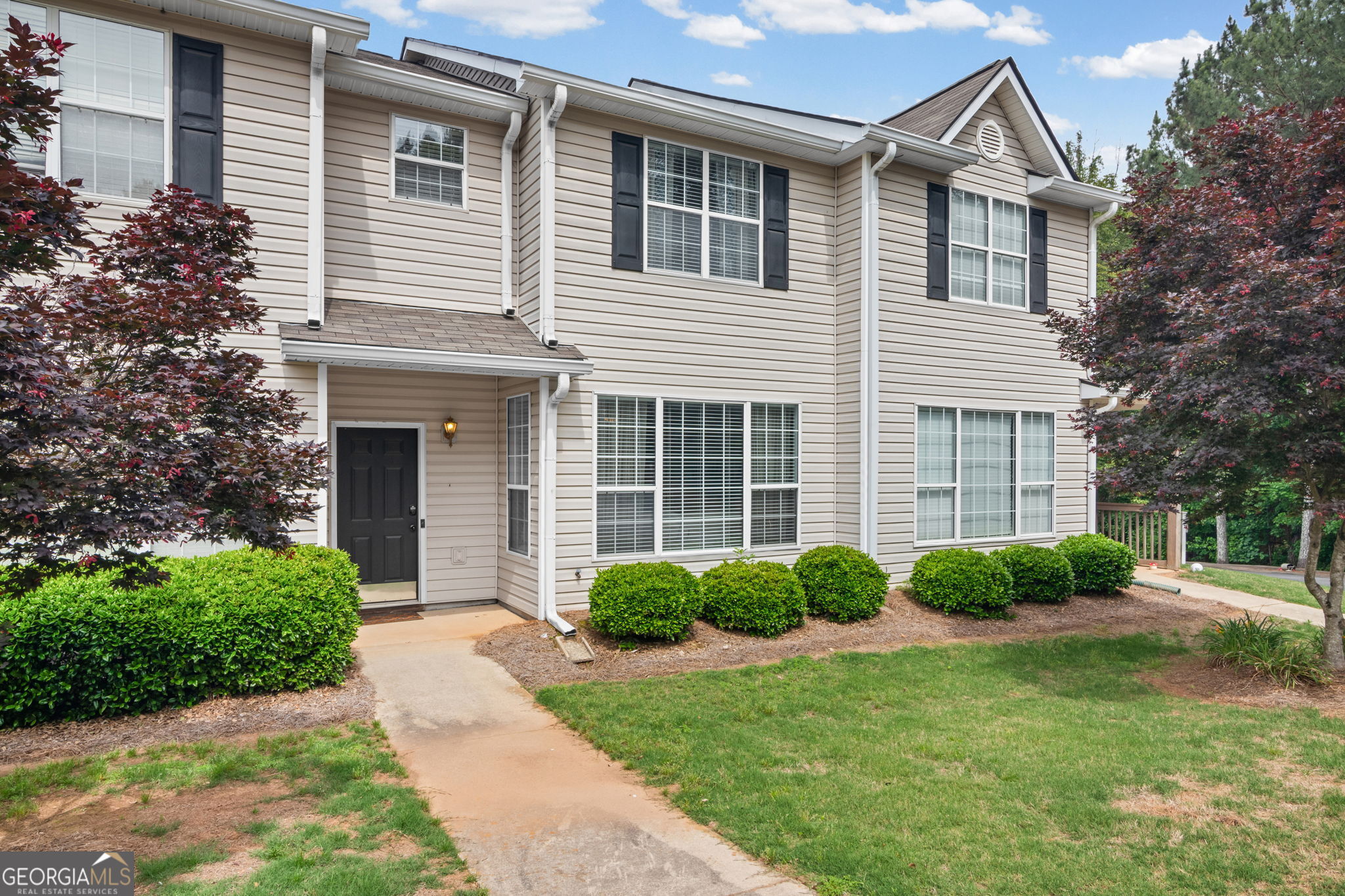 410 Rosewood LN