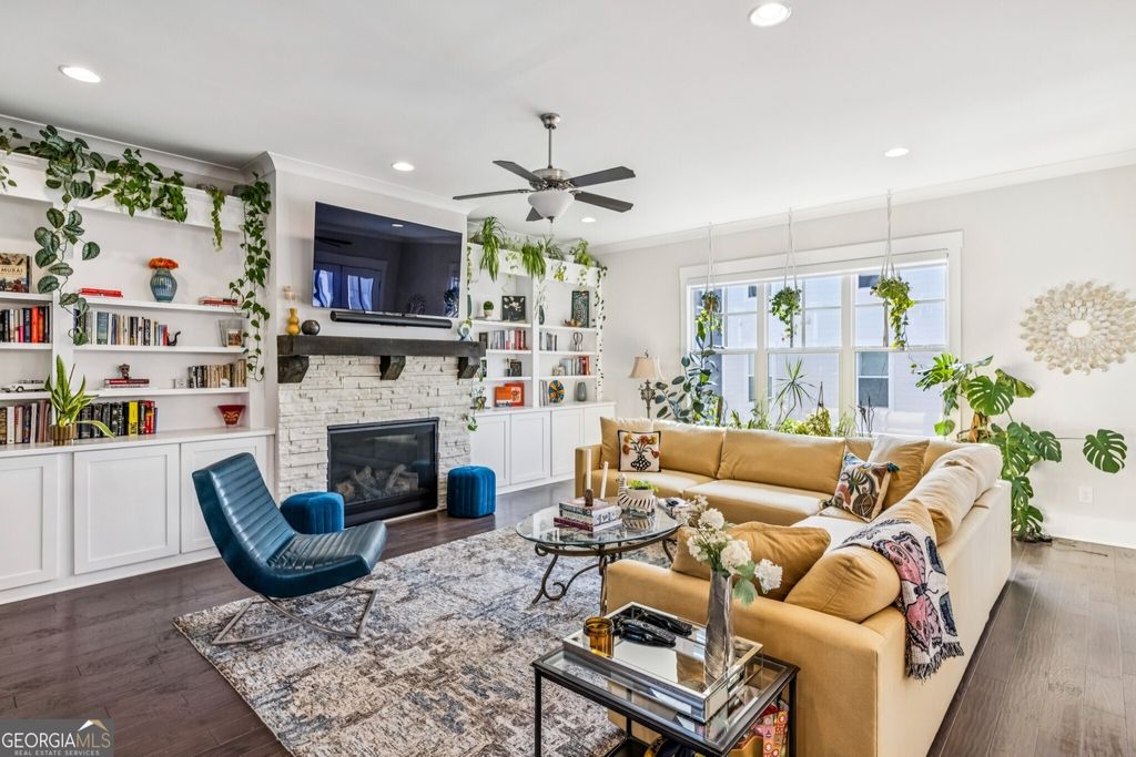 Photo of 917 King Street NW, Atlanta, GA 30318 (MLS # 10694602)