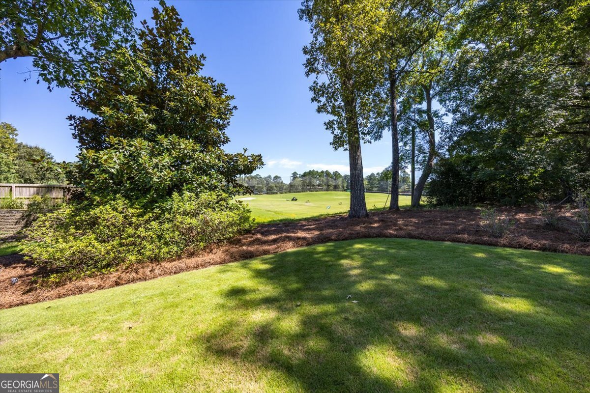 1153 Saint Andrews DR