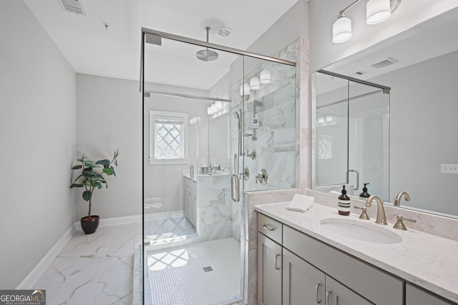 Aria West - Residential