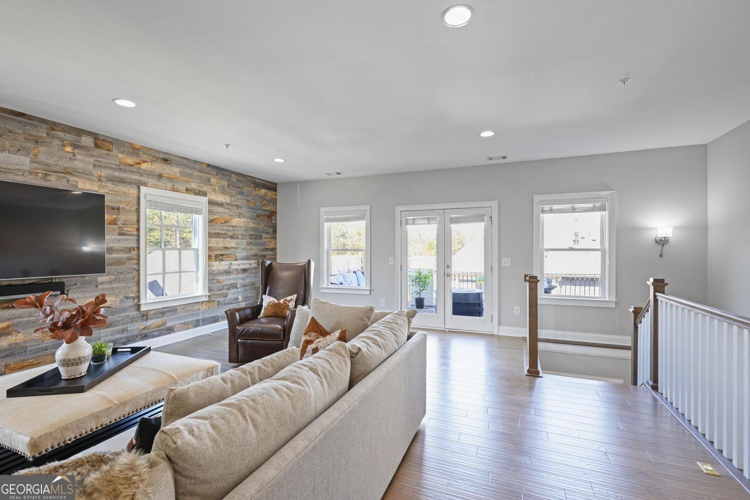 Aria West - Residential