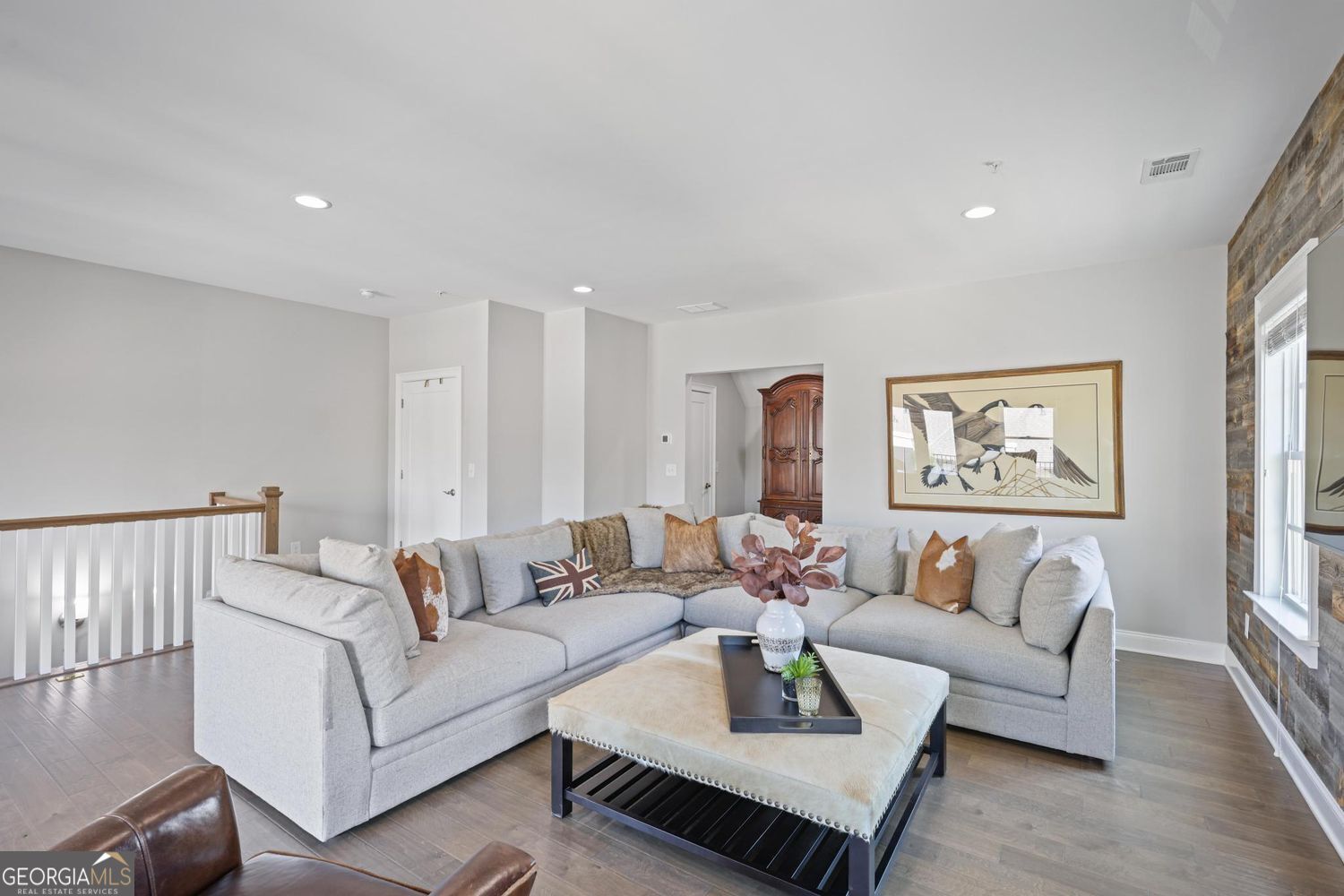 Aria West - Residential