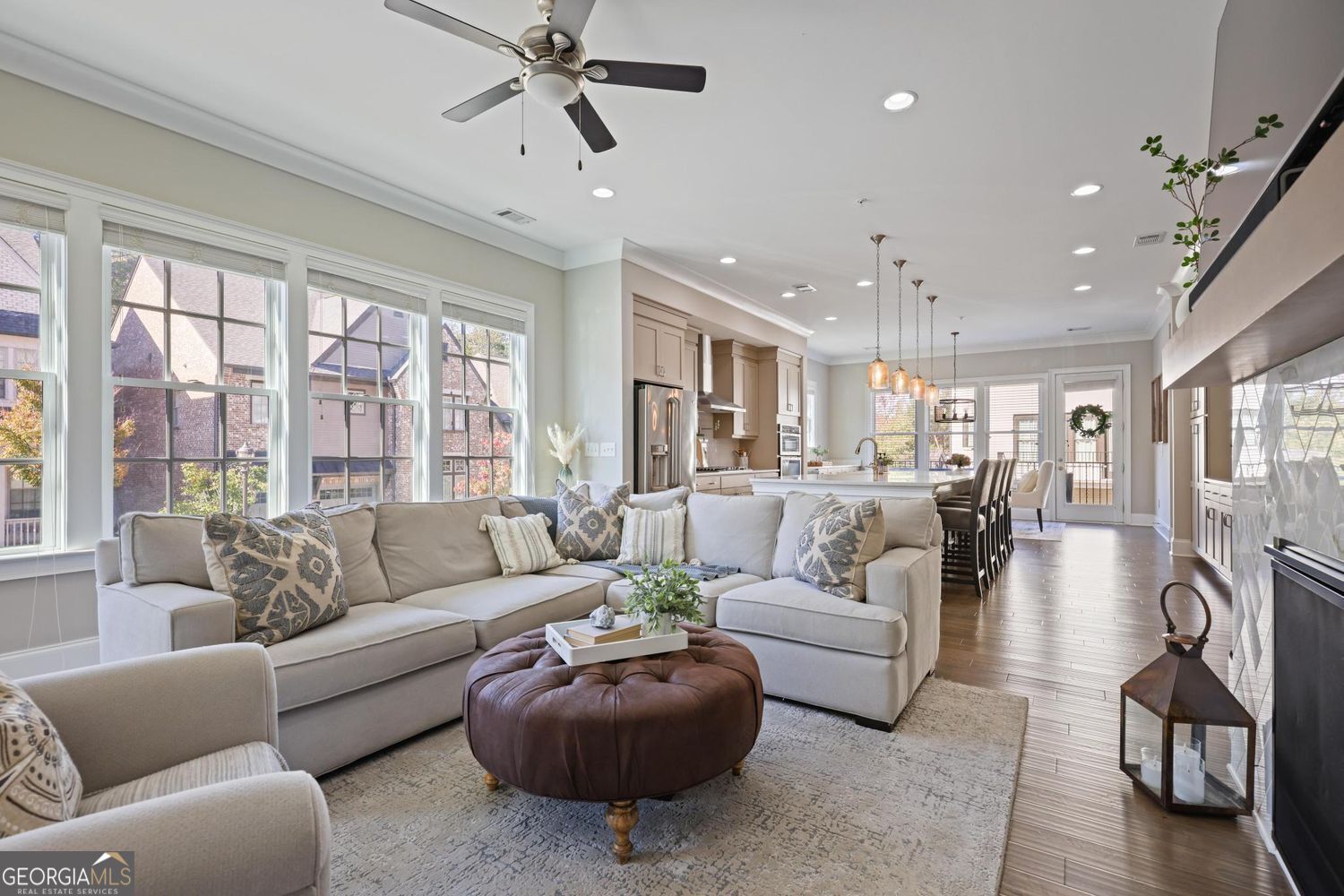 Aria West - Residential