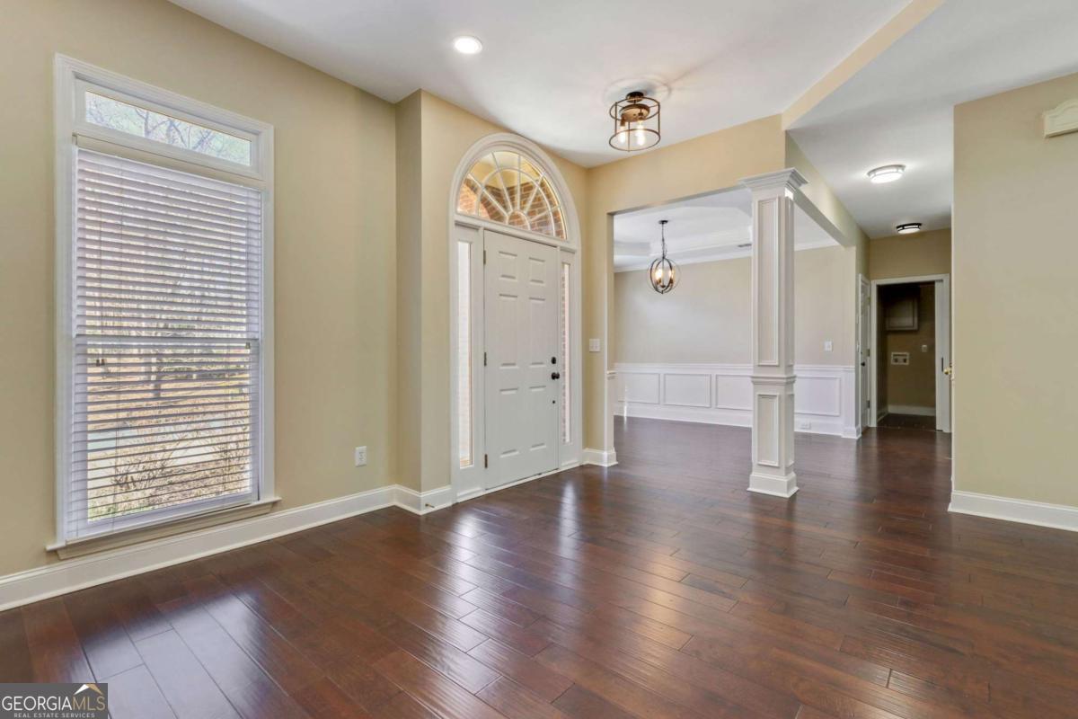 2058 Woodside Park DR