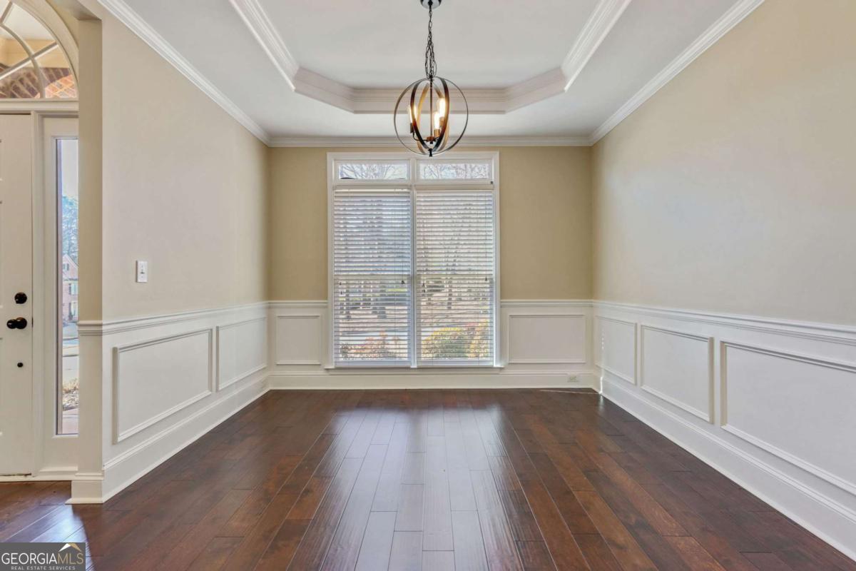 2058 Woodside Park DR