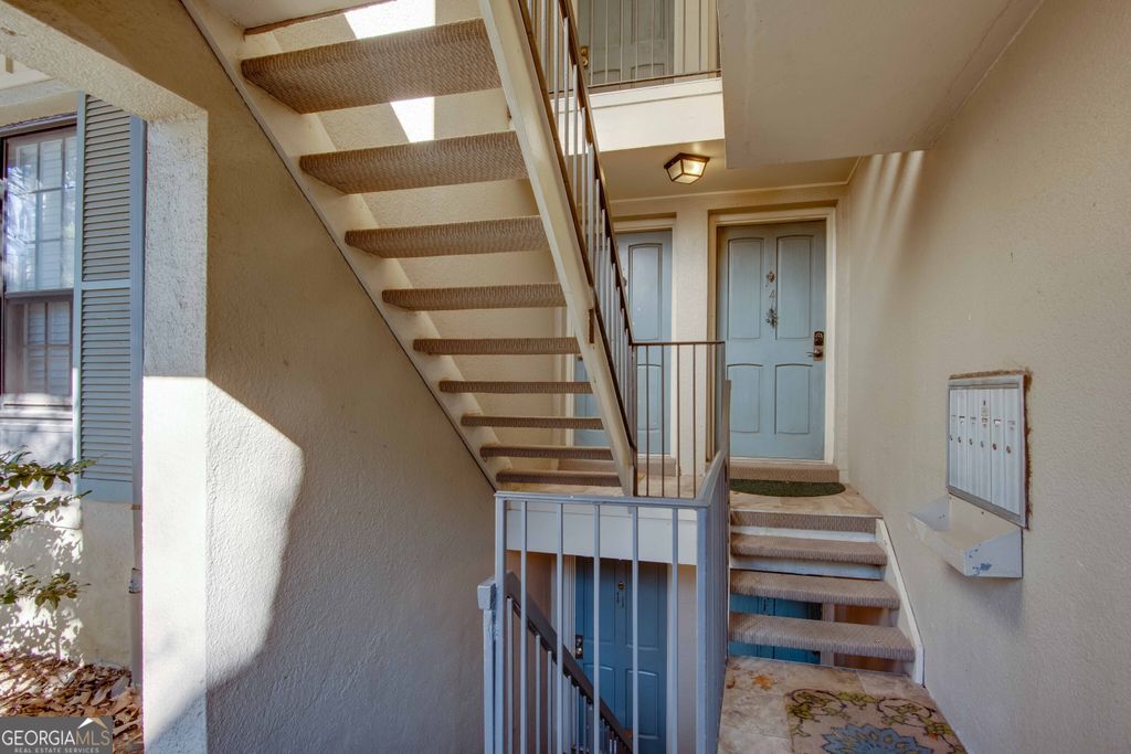 Photo of 14 Cantey Place, Atlanta, GA 30327 (MLS # 10686982)