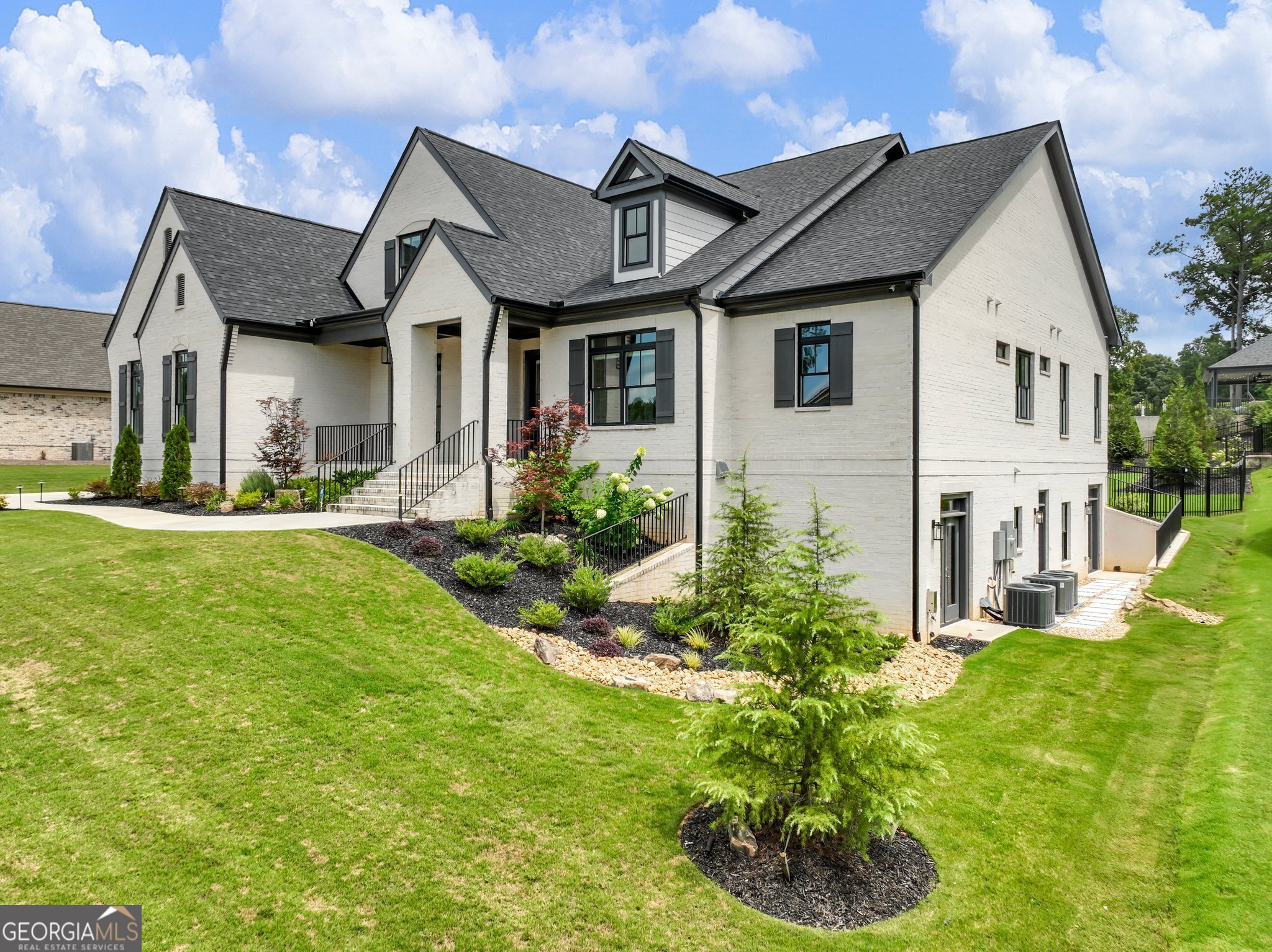 2097 Covered Bridge DR