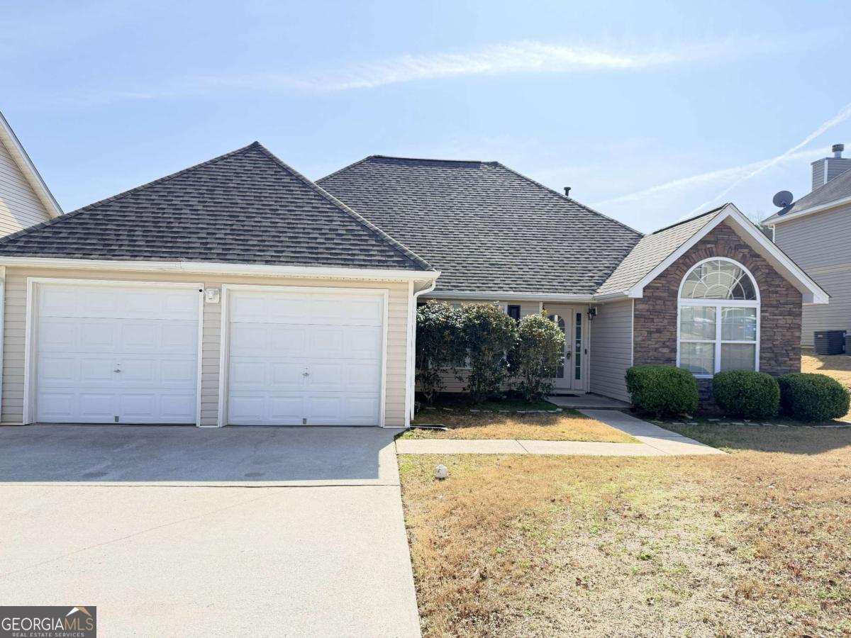 4877 Bottle Brush CT