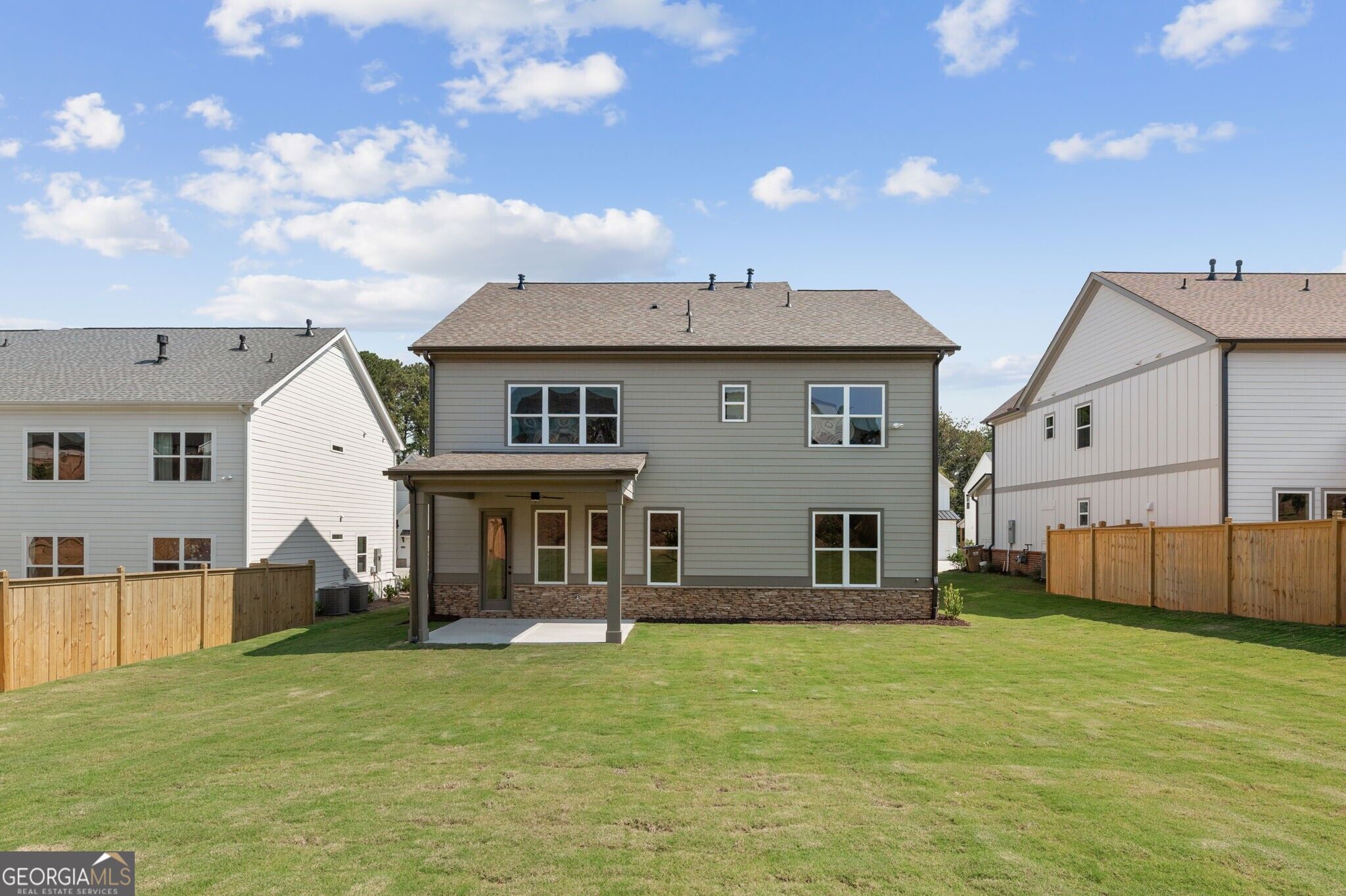3335 Hillshire DR
