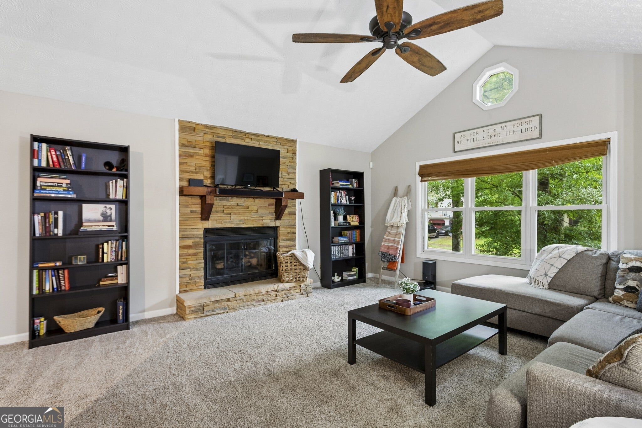696 Cades Cove CT