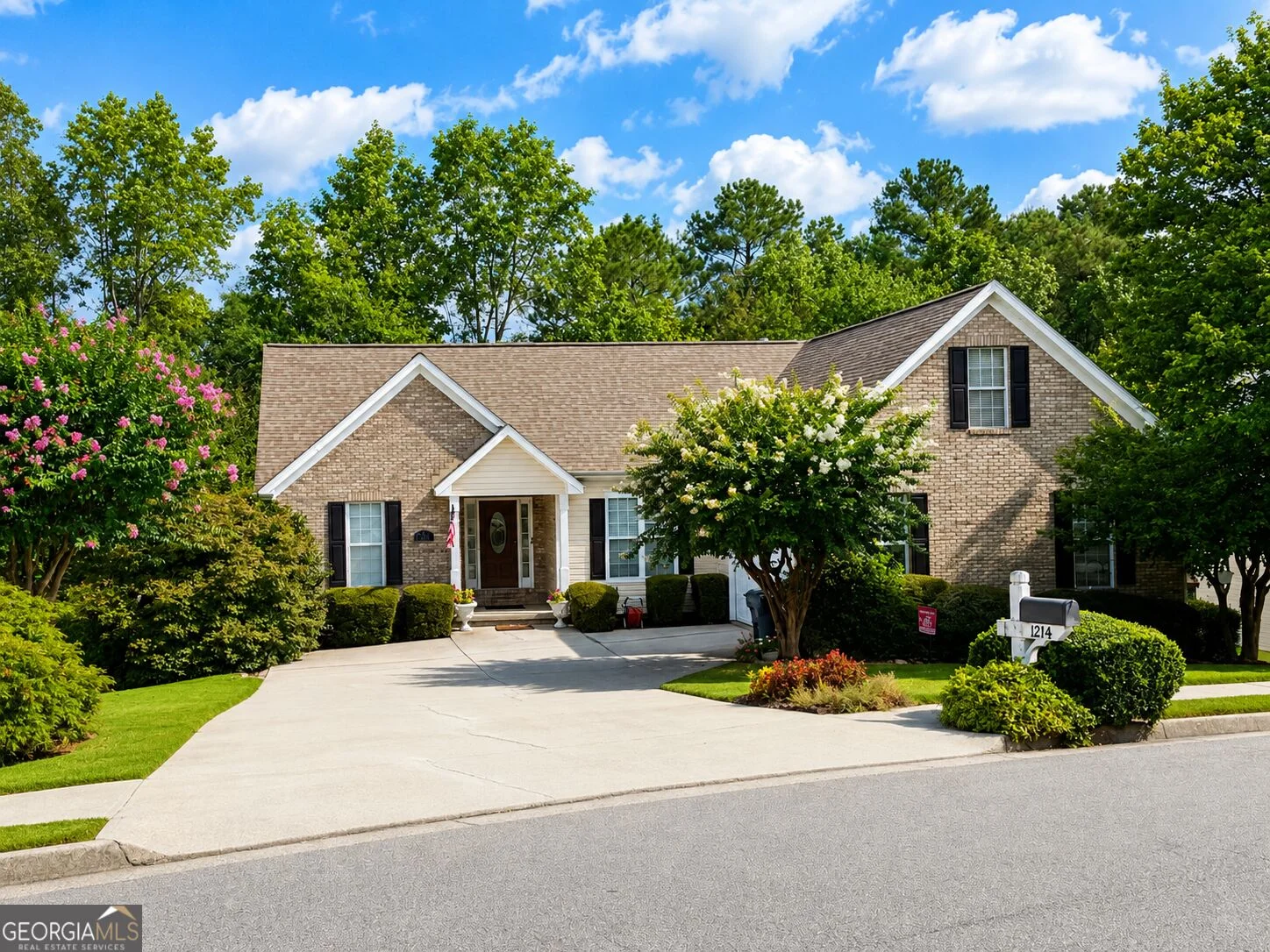 1214 Bramlett Oak Court