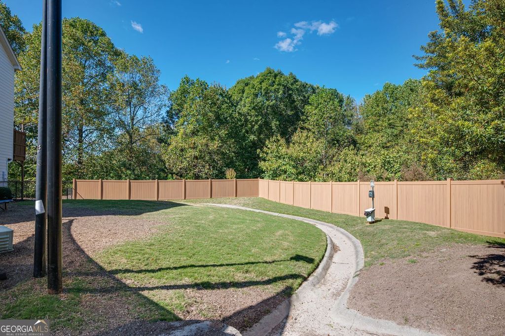 Photo of 1761 Liberty Parkway NW, Atlanta, GA 30318 (MLS # 10675369)