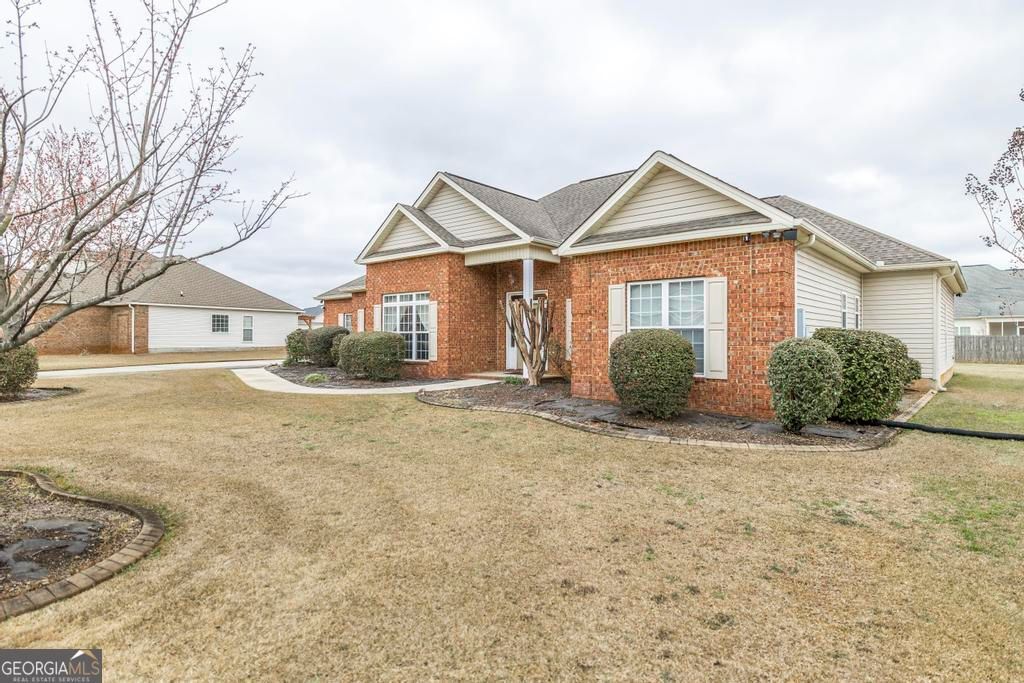 Photo of 234 Hathersage Drive, Kathleen, GA 31047 (MLS # 10700798)