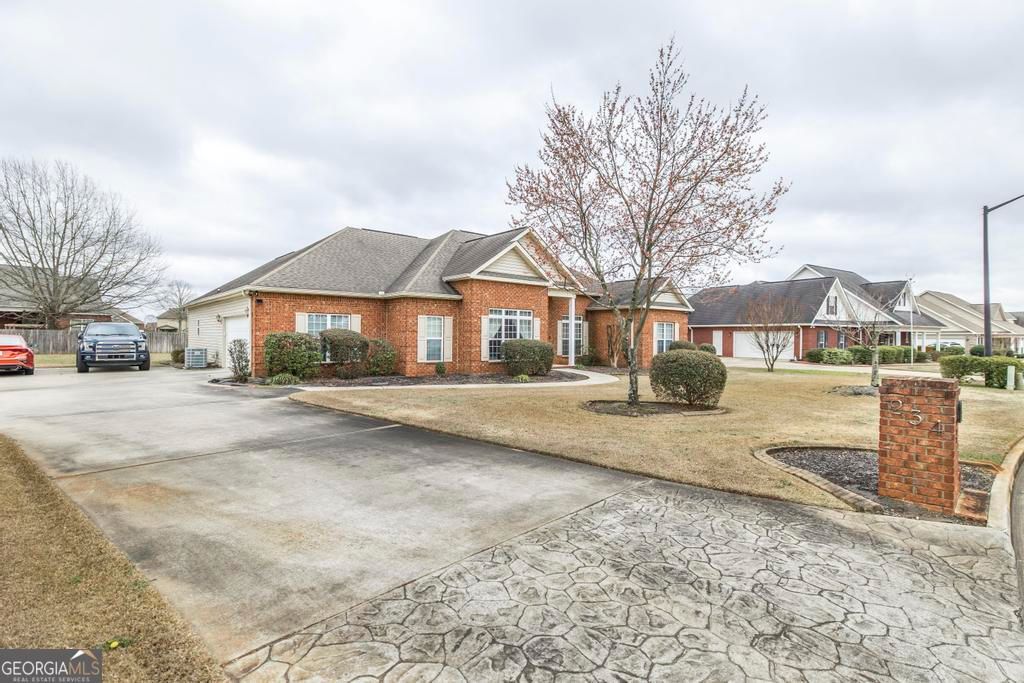 Photo of 234 Hathersage Drive, Kathleen, GA 31047 (MLS # 10700798)