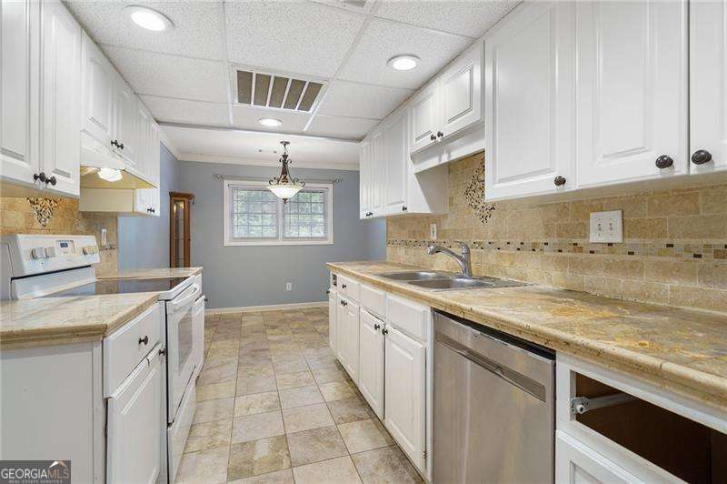 Cedar Pointe - Residential