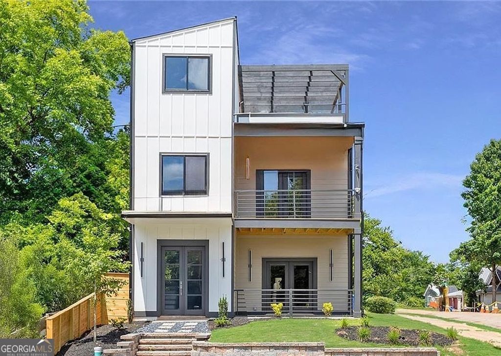 Photo of 1148 West Avenue SW, Atlanta, GA 30315 (MLS # 10755948)