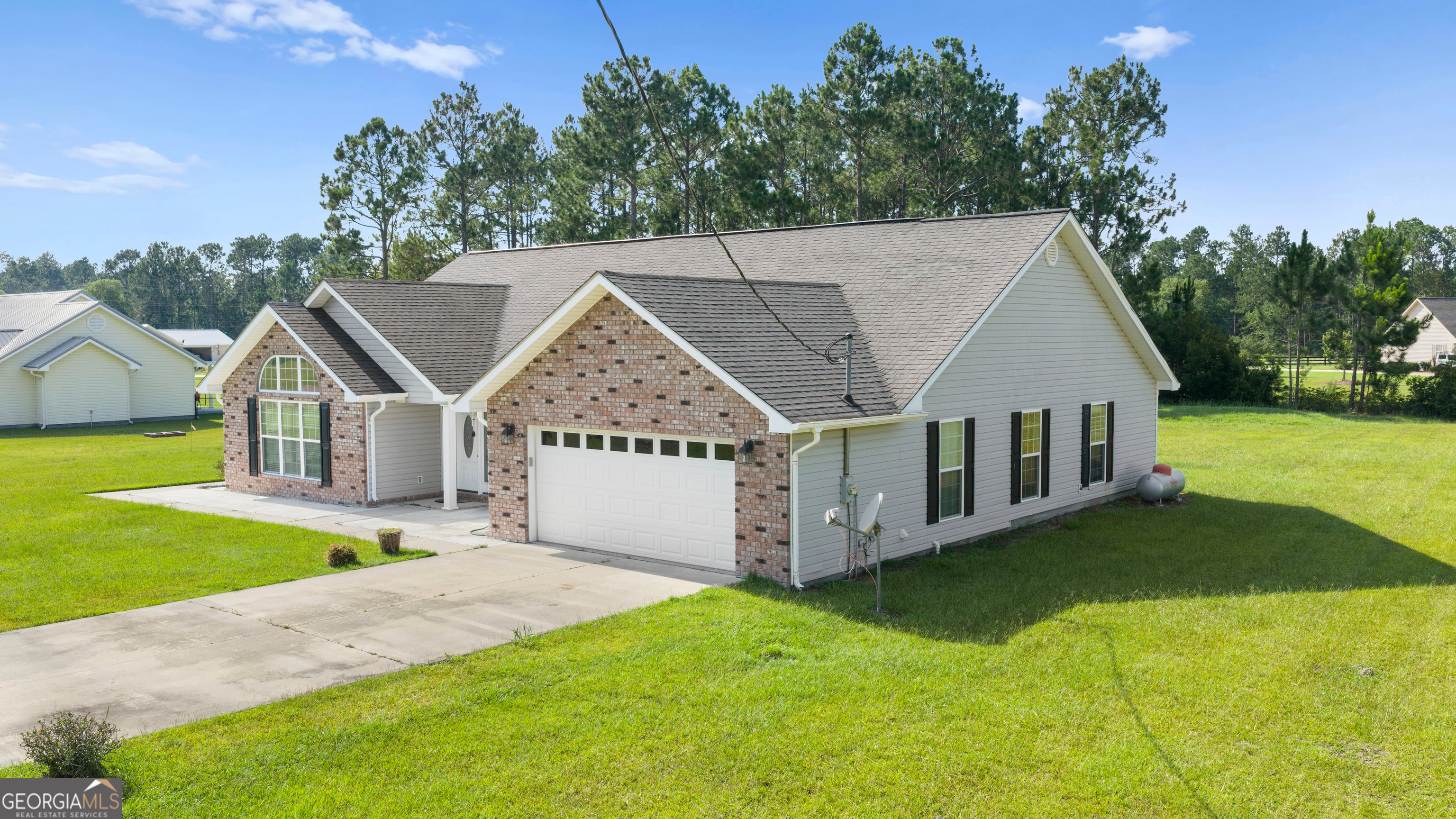 99 Jennifer LN