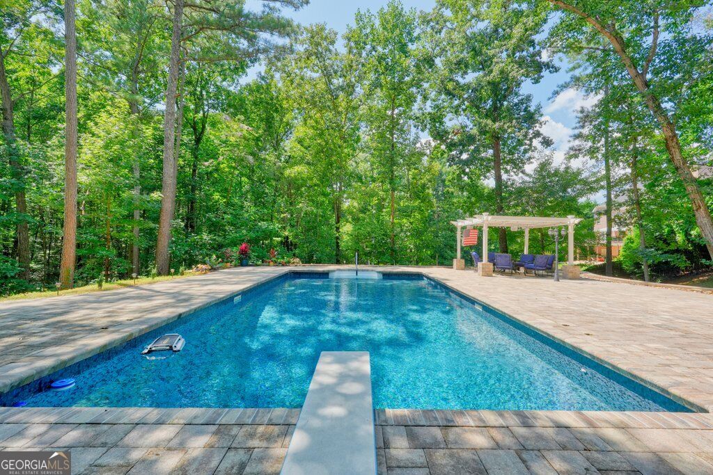 110 Ridge View DR