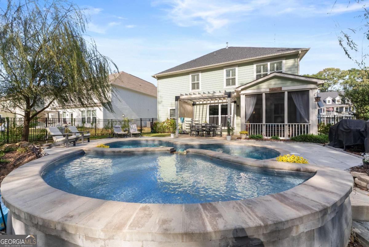 Reunion - Residential