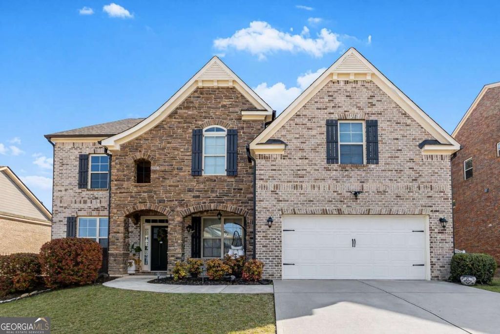 Photo of 3820 Mabry Ridge Drive, Buford, GA 30518 (MLS # 10719538)