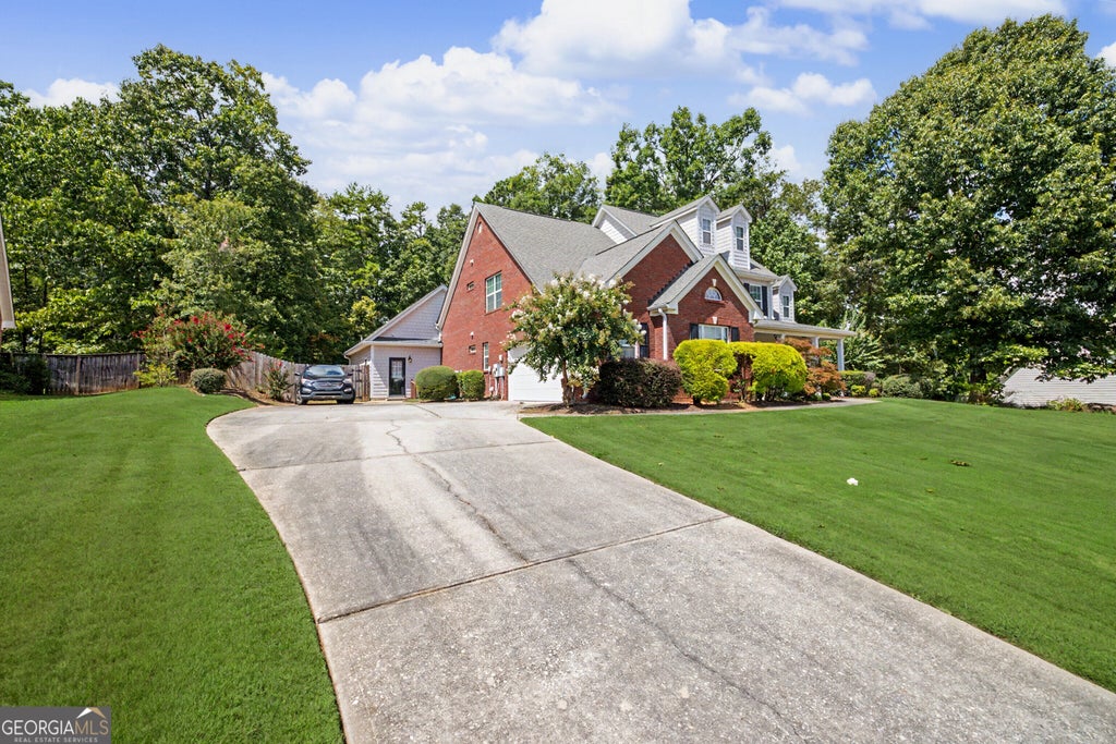 Photo of 240 Glade Knoll Trail, Fayetteville, GA 30215 (MLS # 10844061)