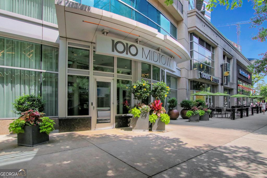 Photo of 1080 Peachtree Street NE #1616, Atlanta, GA 30309 (MLS # 10652342)