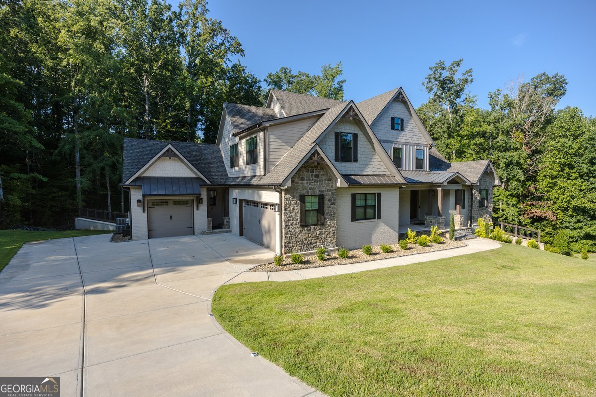 105 Fox CT