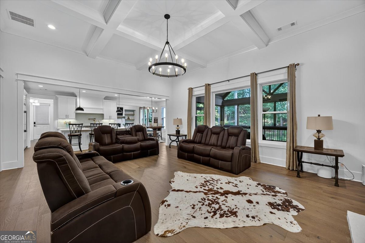 105 Fox CT