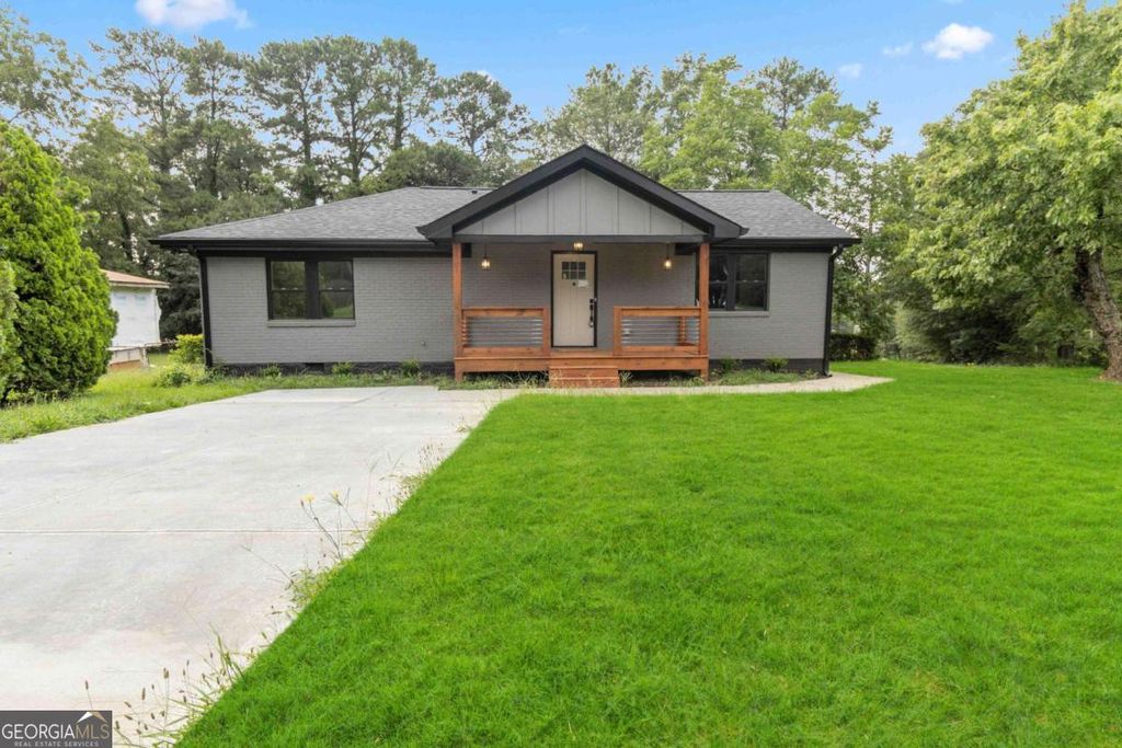 Photo of 3435 Maplehurst Drive, Decatur, GA 30032 (MLS # 10680343)