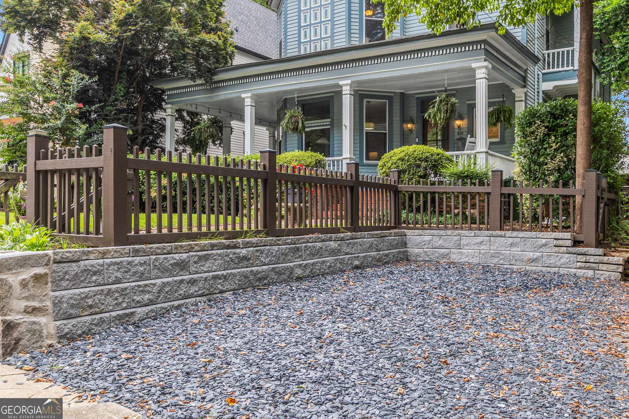 513 Saint Charles AVE NE