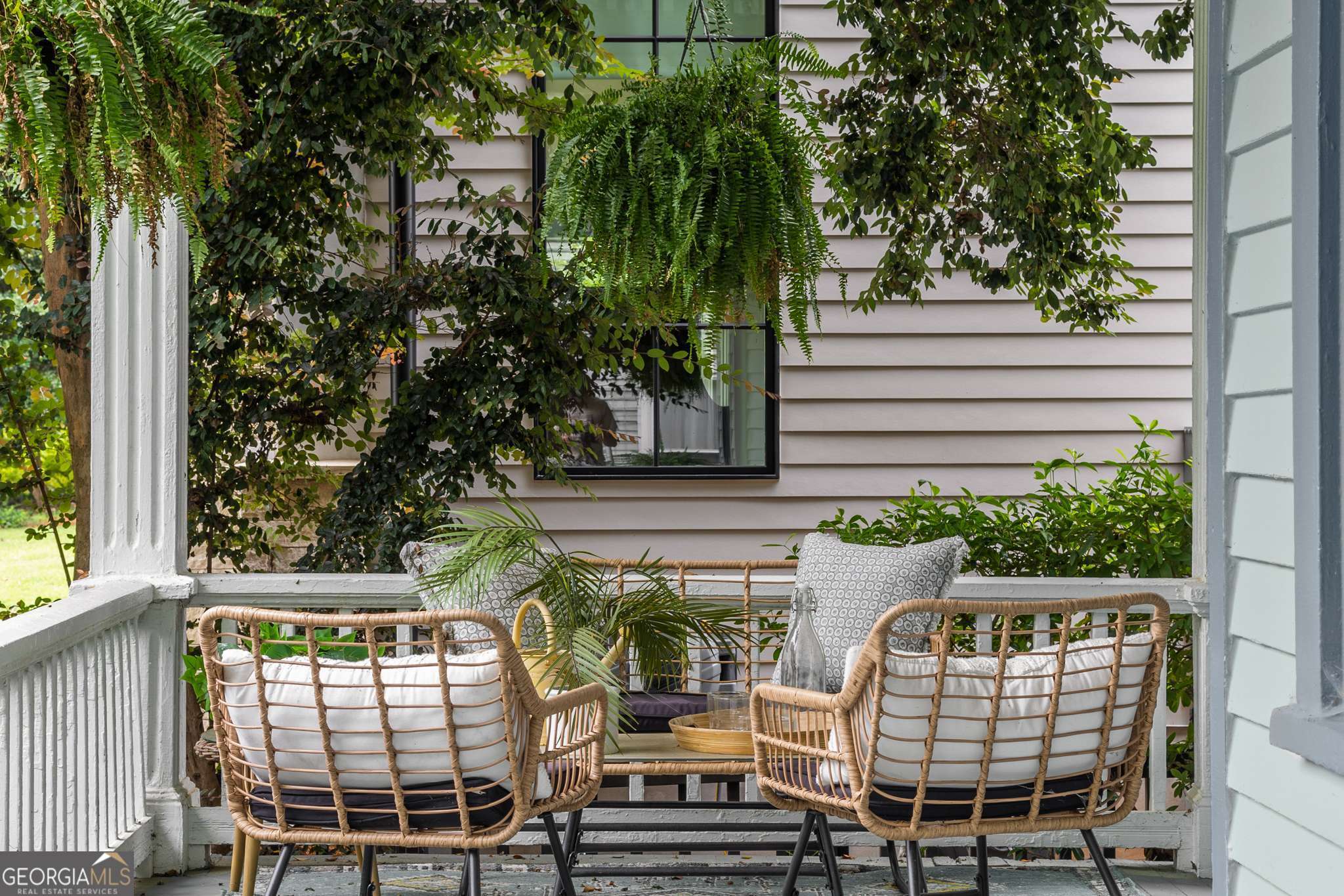 513 Saint Charles AVE NE