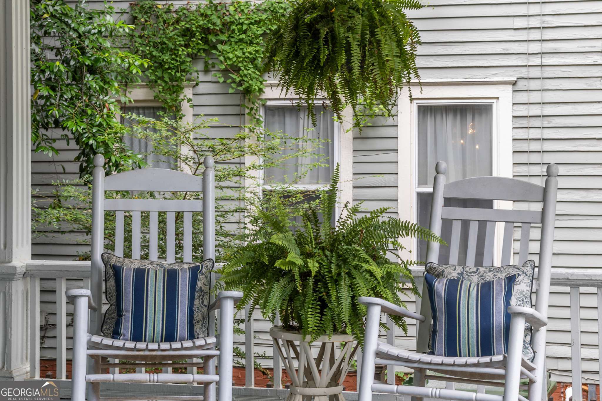 513 Saint Charles AVE NE