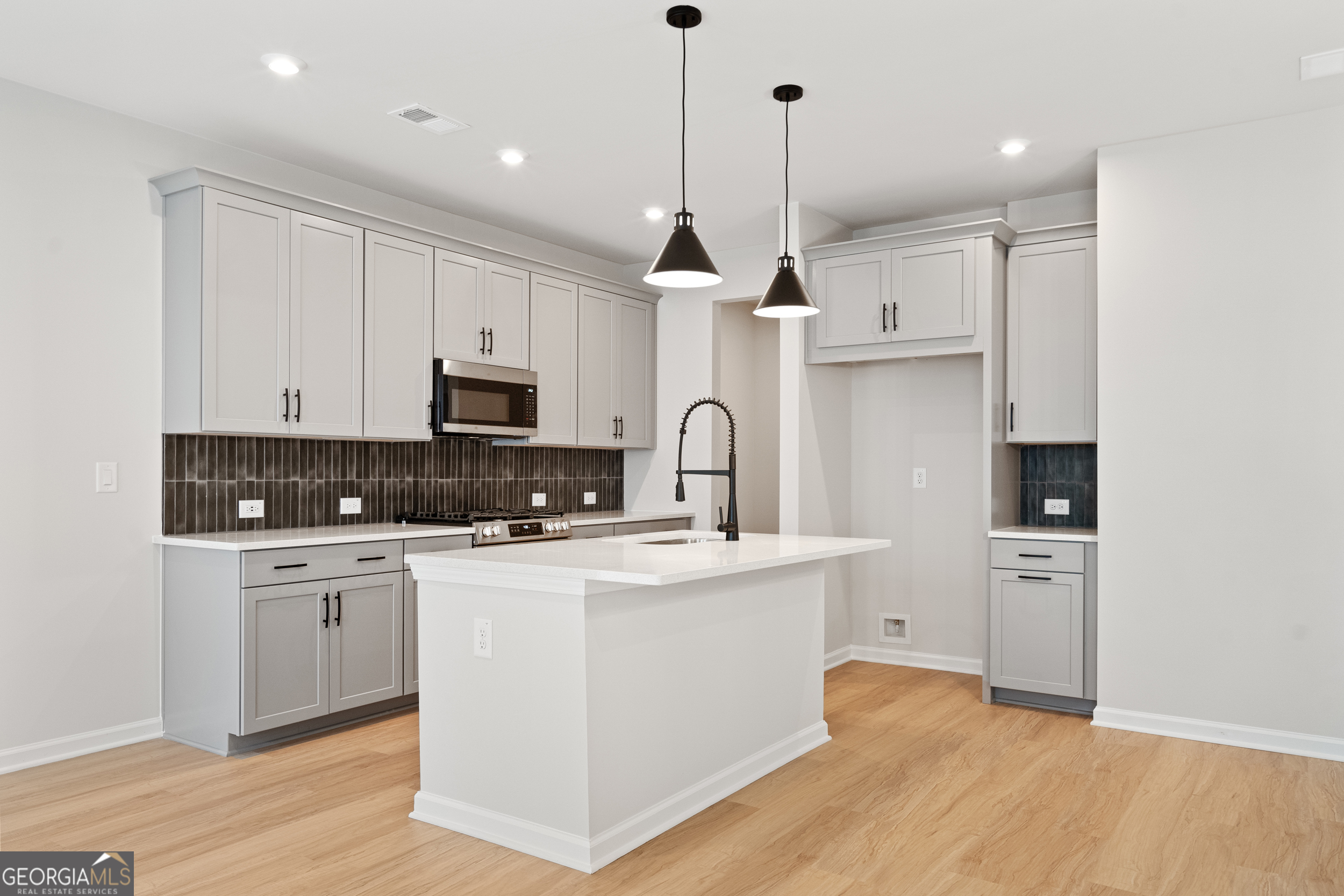 703 Smokey Quartz WAY