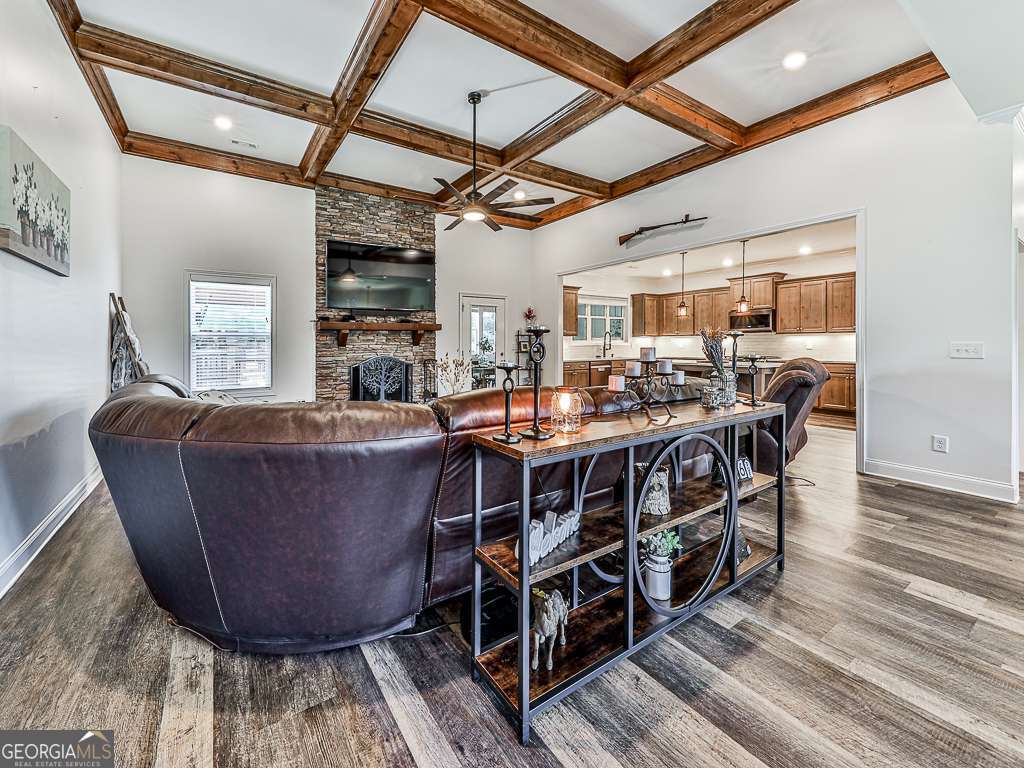 102 Carney DR