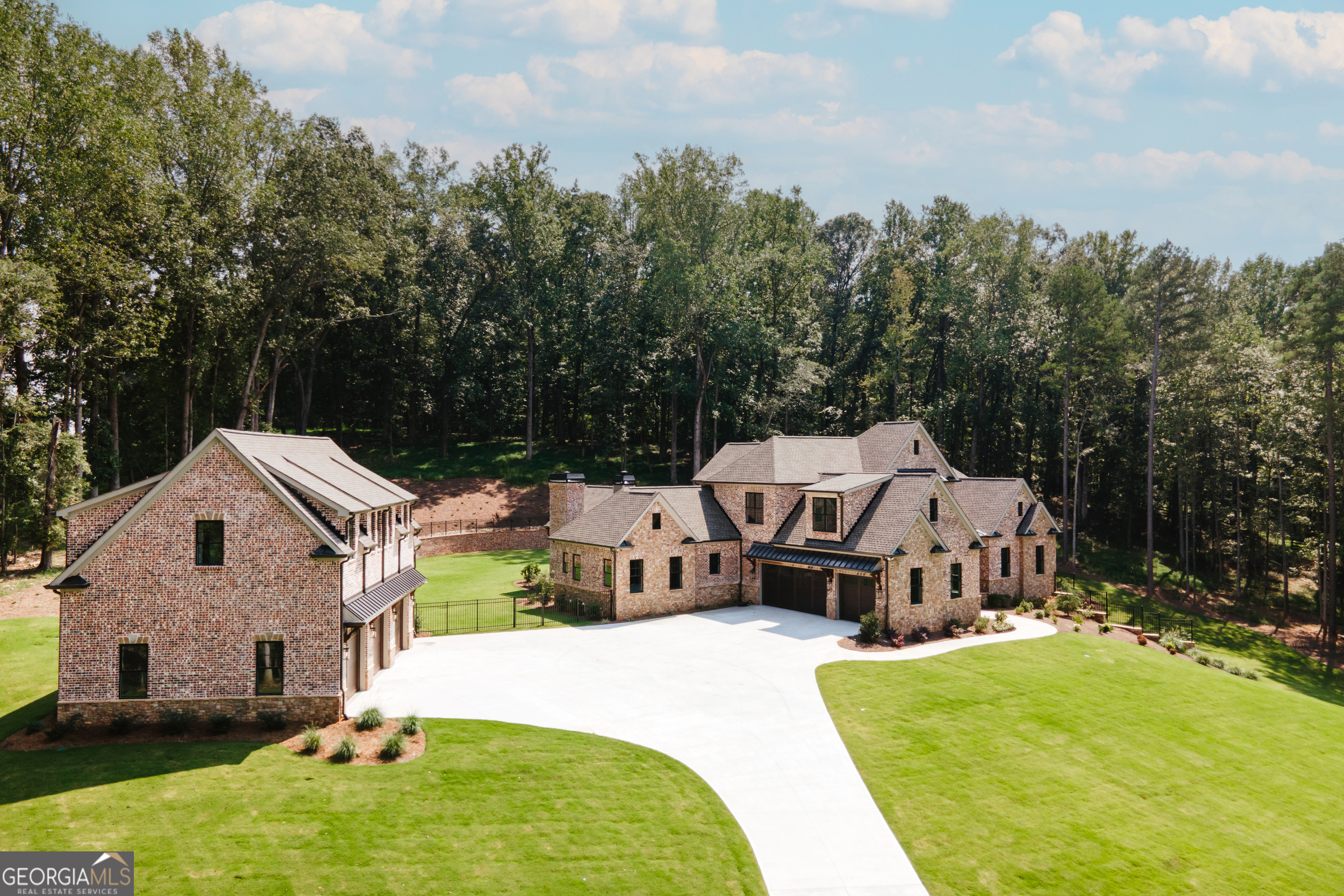 201 Westminster DR