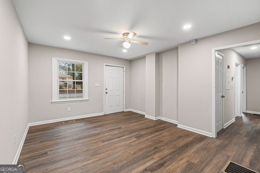 Photo of 2793 Marco Drive NW, Atlanta, GA 30318 (MLS # 10676927)