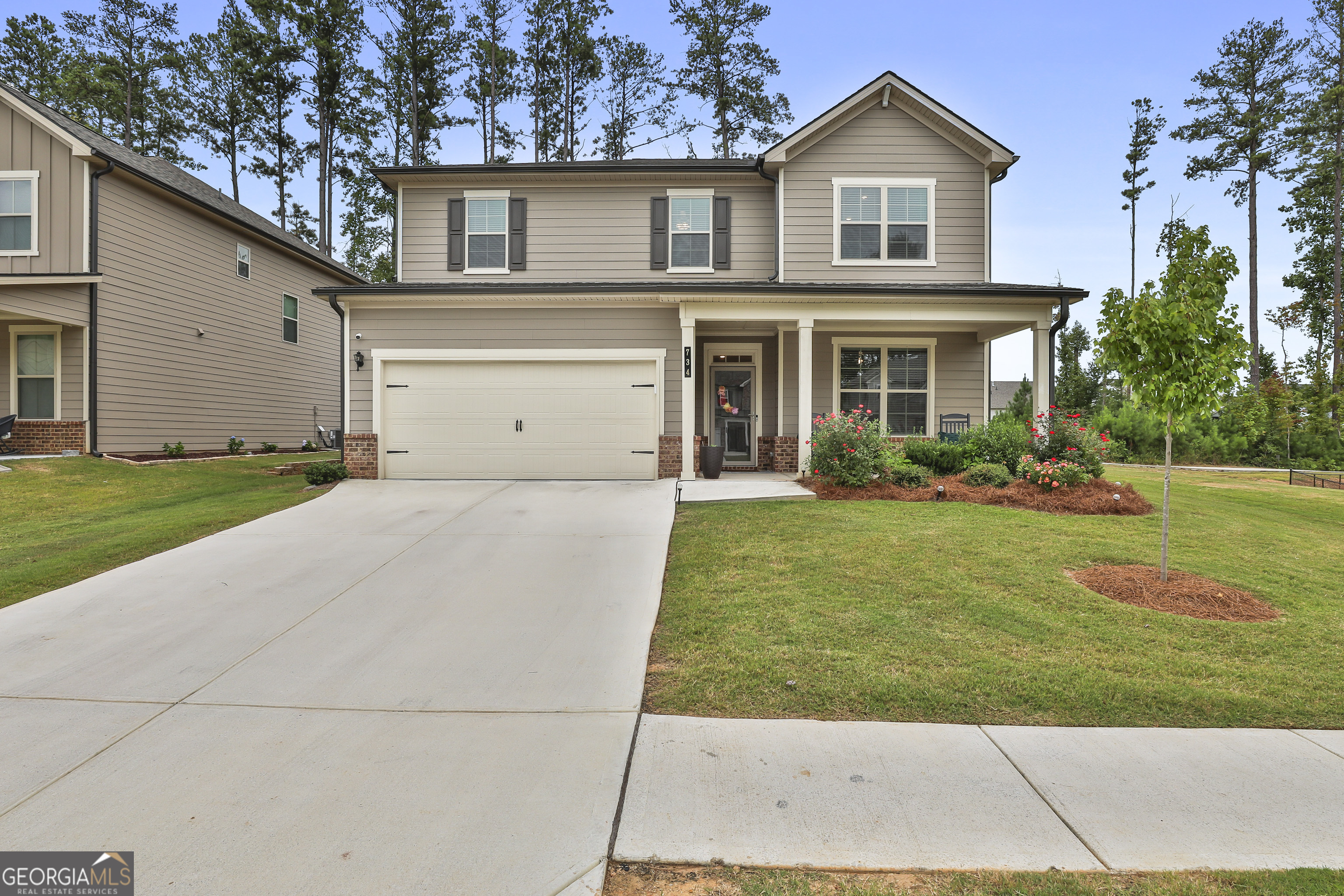 734 Lanarck WAY
