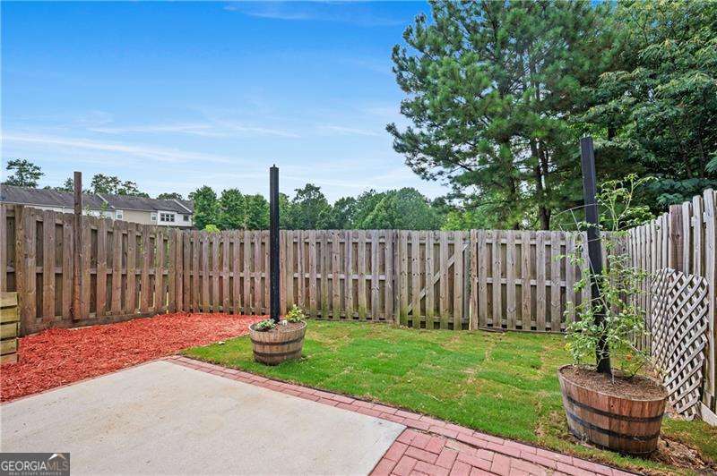 1834 Caswell PKWY