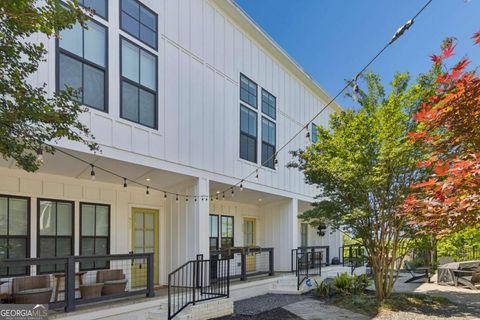 Photo of 913 Brees Court, Atlanta, GA 30318 (MLS # 10737878)