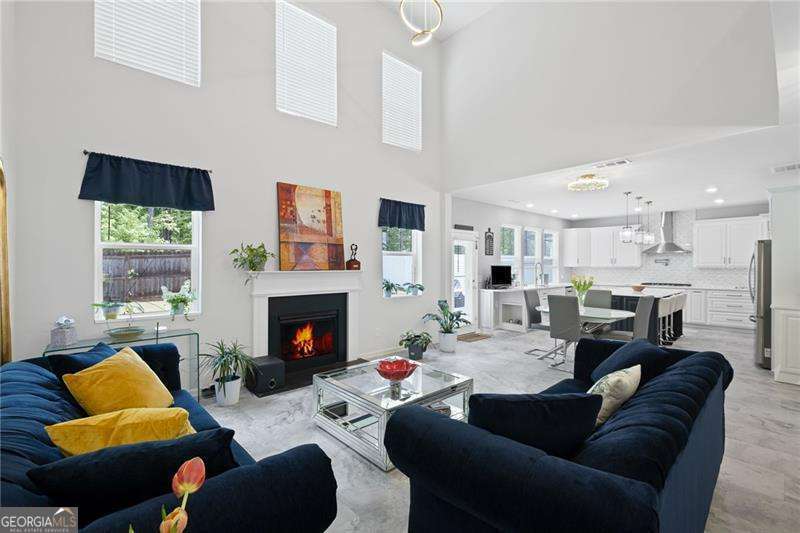 142 Woodland CT