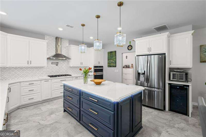 142 Woodland CT