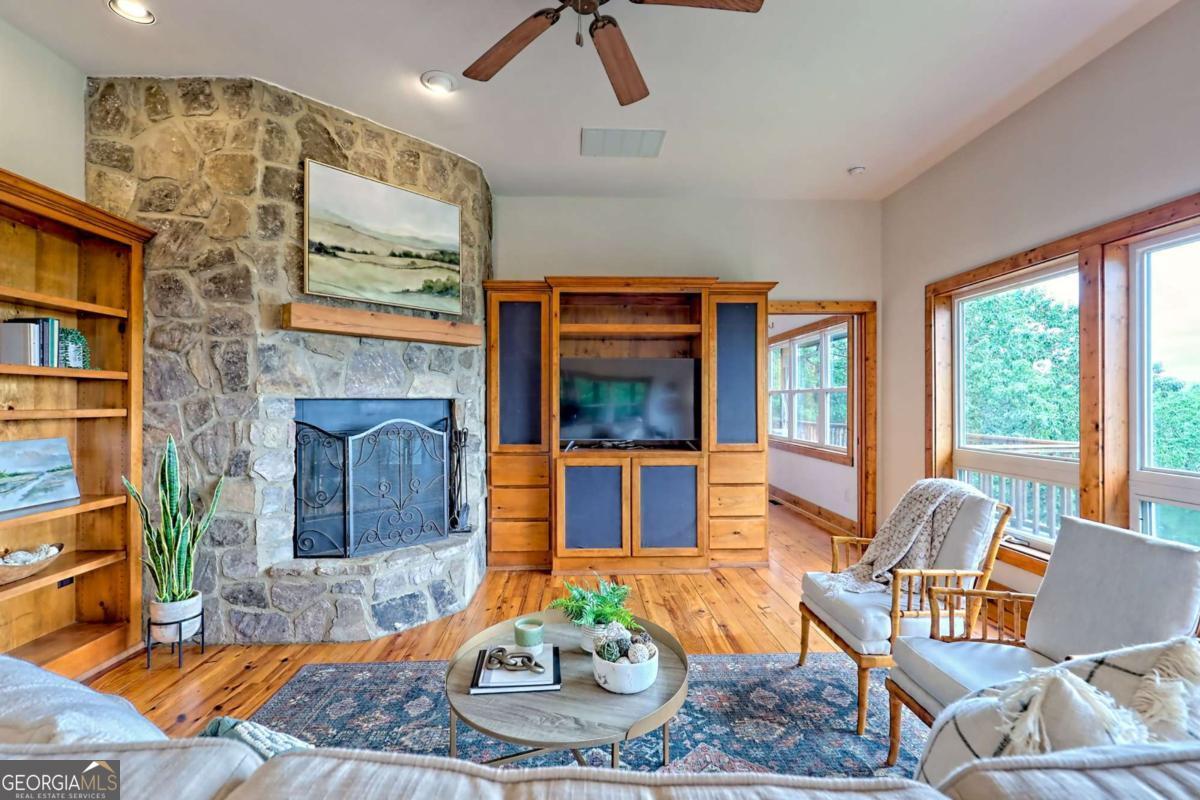 990 Hickory Nut Mountain RD
