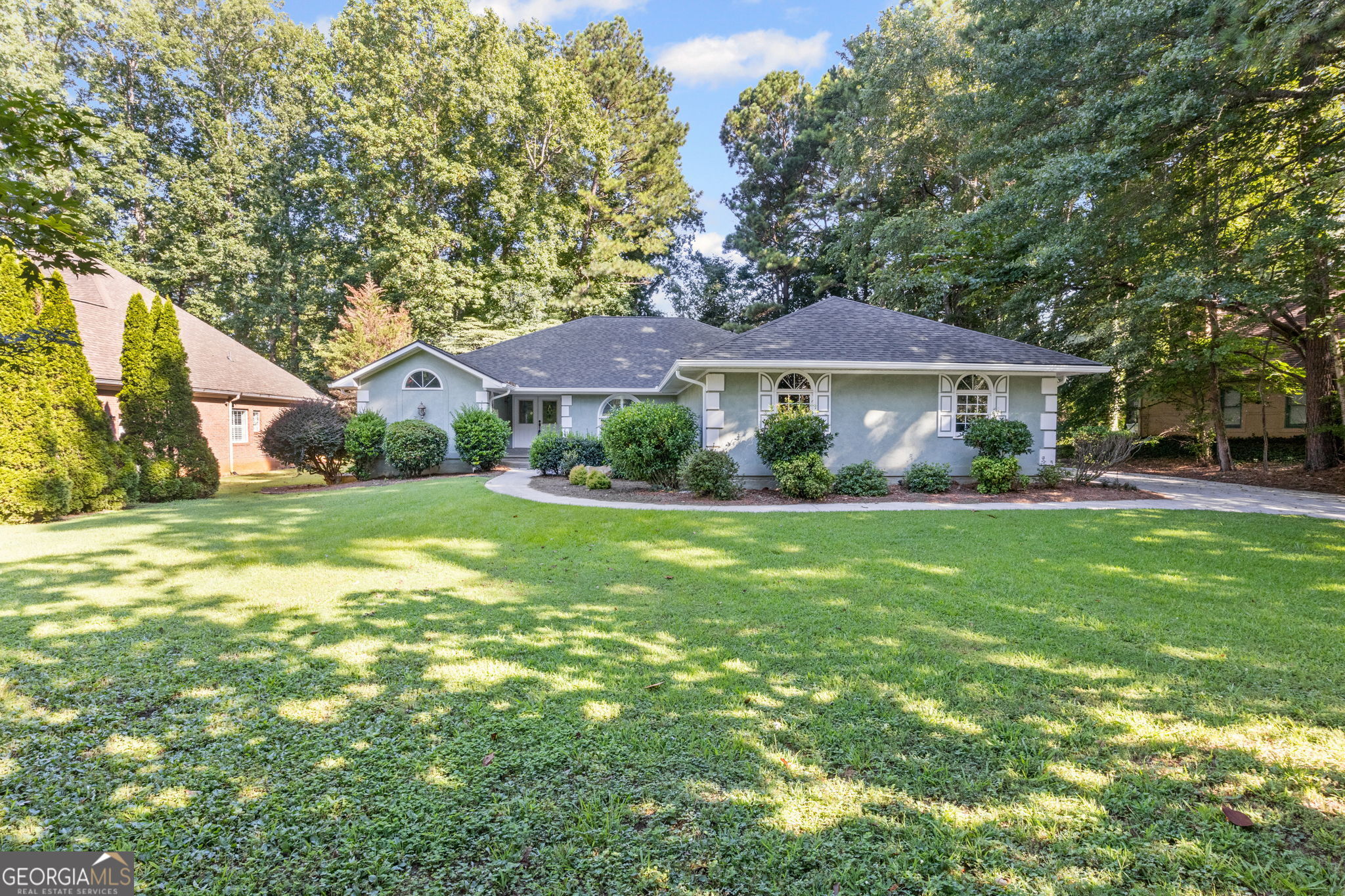 431 White Oak DR