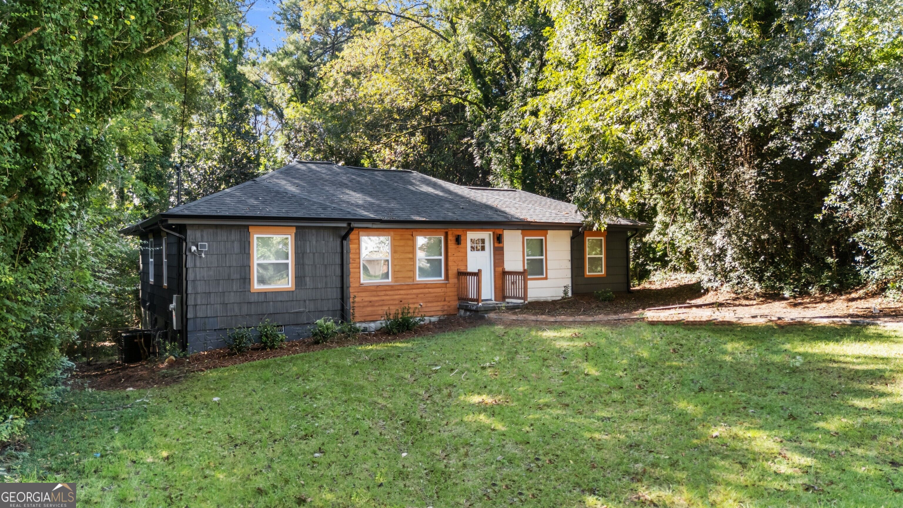 1324 Eastridge RD SW