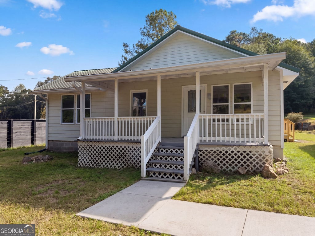 Photo of 670 Roland Hayes Parkway SW, Calhoun, GA 30701 (MLS # 10874810)