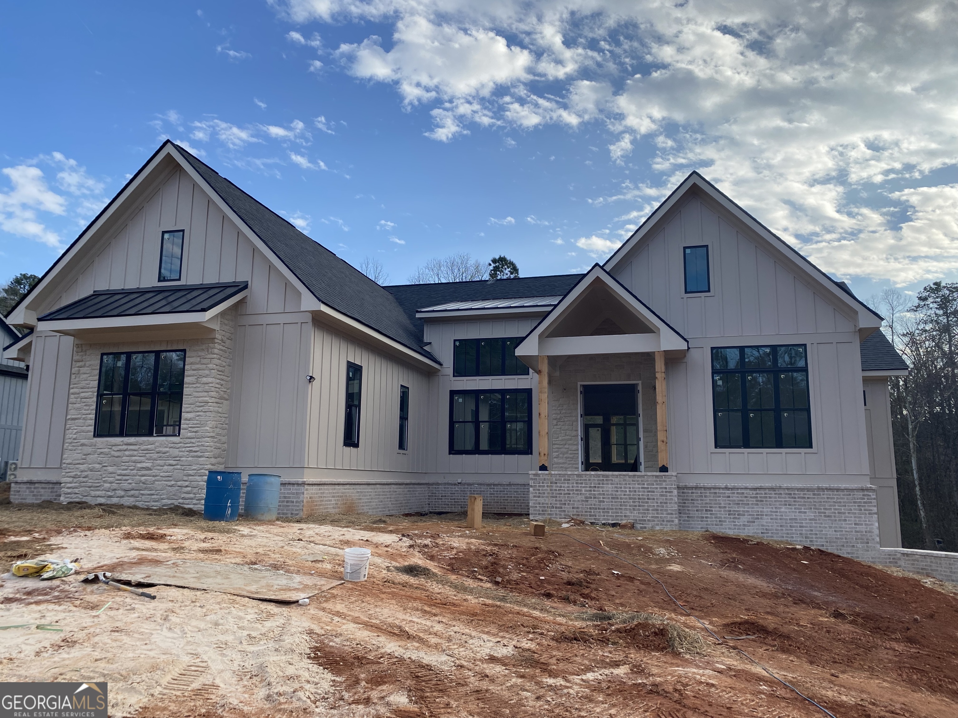 2468 Rockbridge RD NW