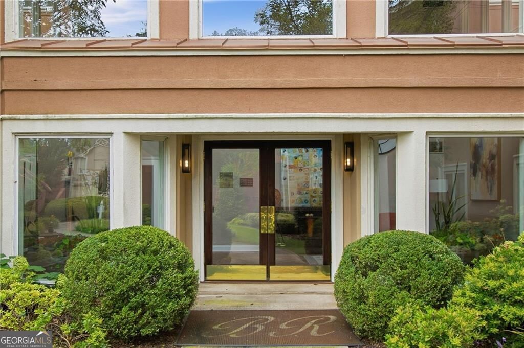 Photo of 5350 Brooke Ridge Drive, Dunwoody, GA 30338 (MLS # 10877958)
